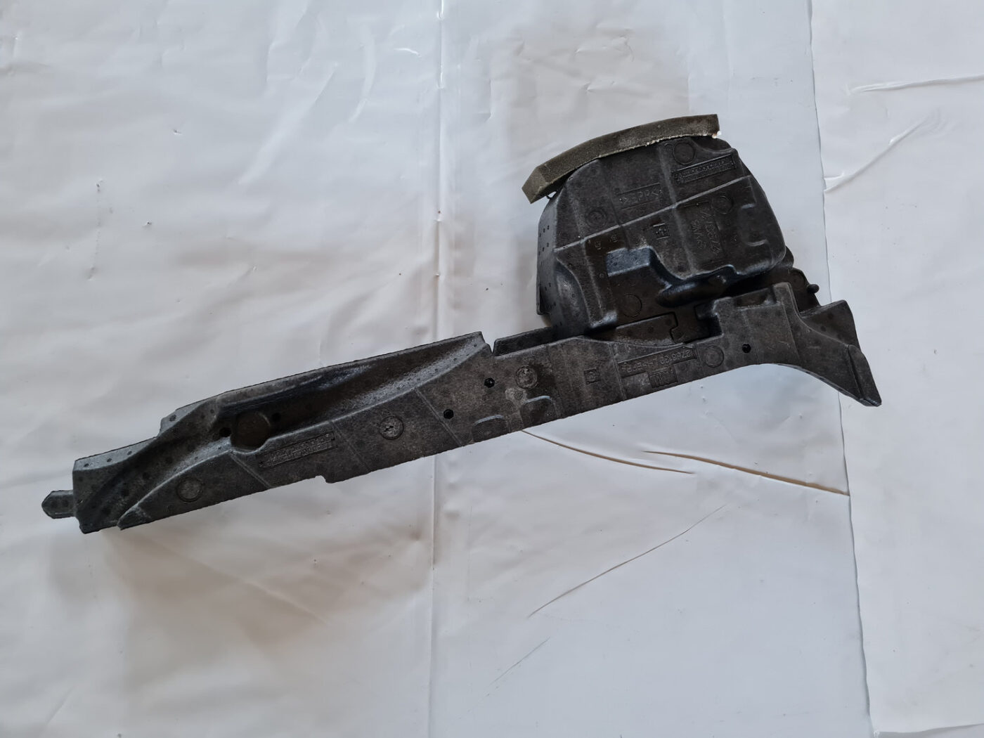 Bagāžnieka nodalījuma putuplasts priekš SAAB 9-3 2009