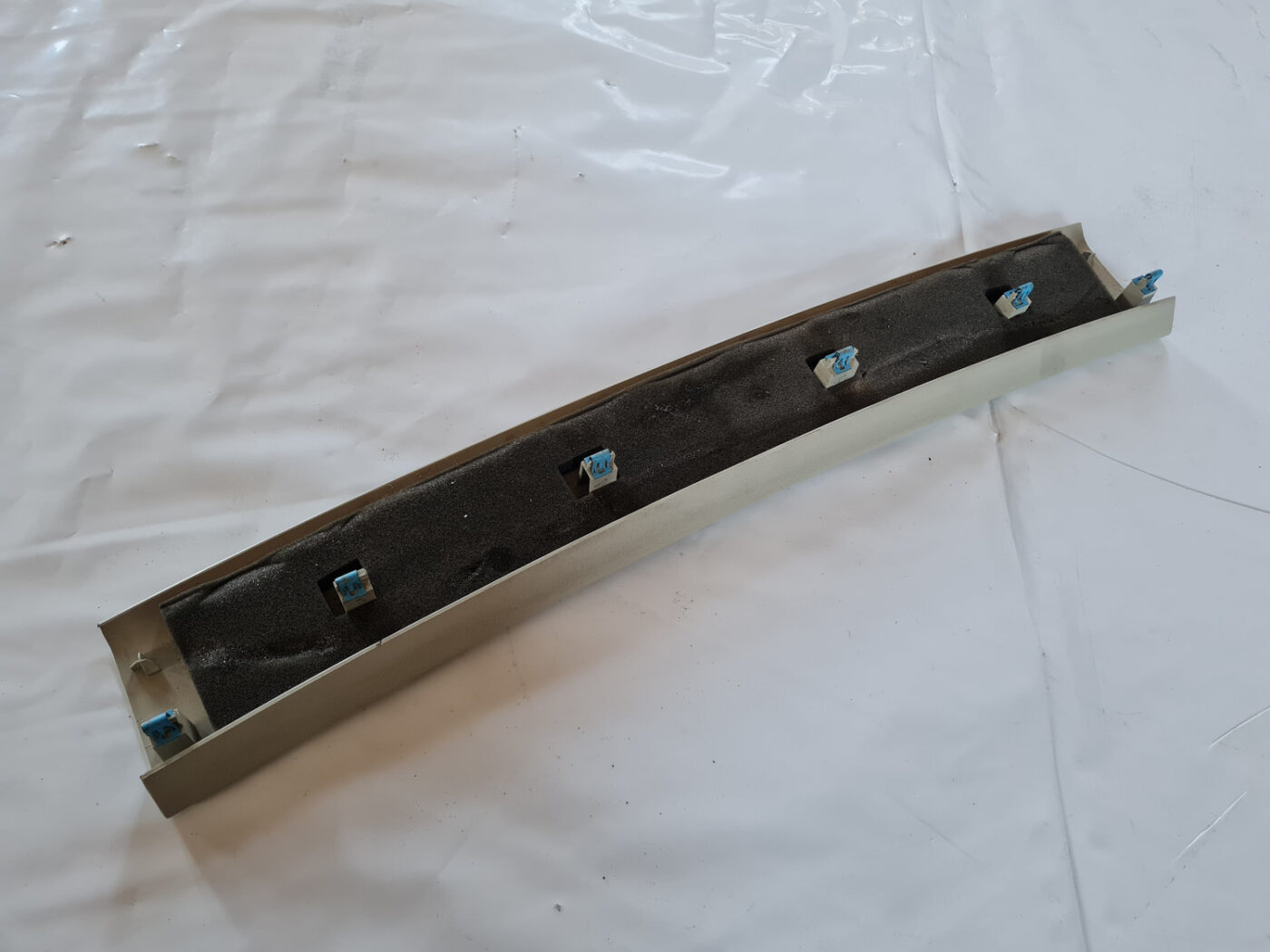 Bagāžnieka vāka apdare priekš SAAB 9-3 2009 3 Bagāžnieka vāka apdare priekš SAAB 9-3 2009