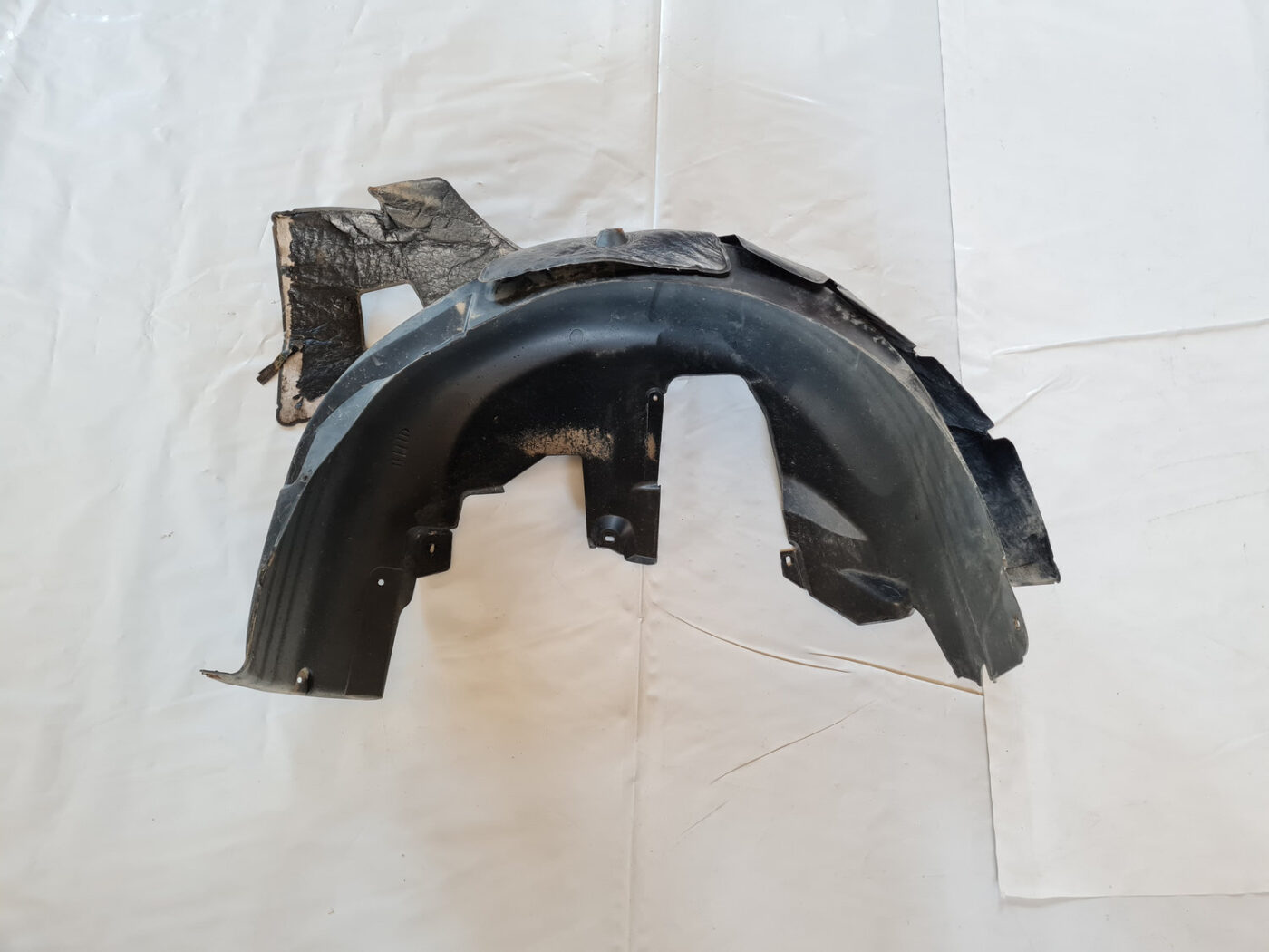 Aizmugurējais labais paspārns priekš SAAB 9-3 2009 1 Aizmugurējais labais paspārns priekš SAAB 9-3 2009