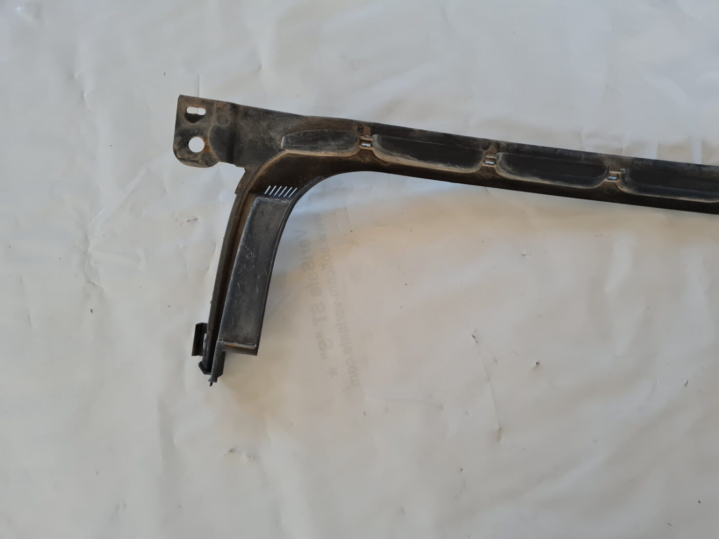 Aizmugurēja bufera kronšteins priekš SAAB 9-3 2009