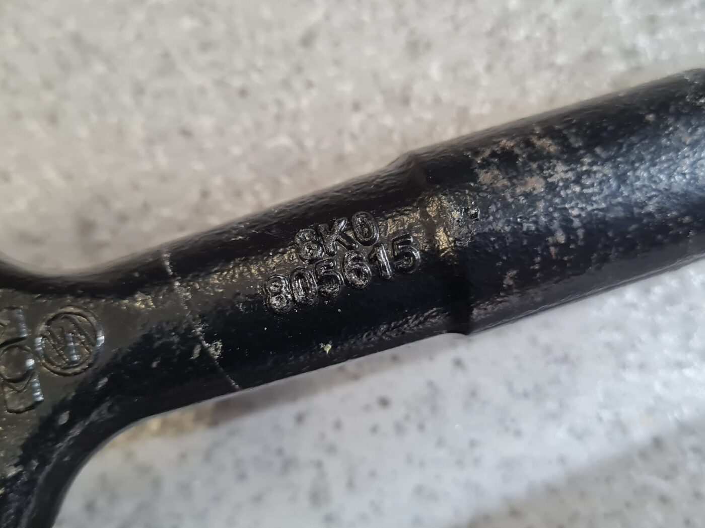 Vilkšanas āķis priekš AUDI A4 2008 AVANT 5 Vilkšanas āķis priekš AUDI A4 2008 AVANT