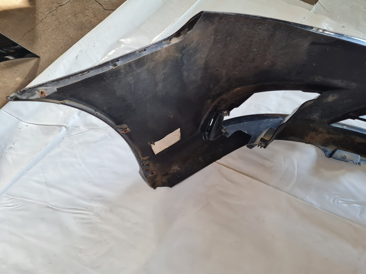 Priekšējais buferis priekš SAAB 9-3 2009 4 Priekšējais buferis priekš SAAB 9-3 2009