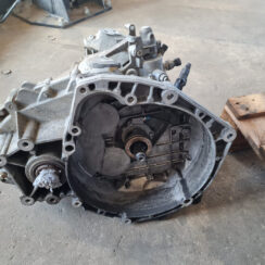 Mehāniska pārnesumkārba priekš SAAB 9-3 2009