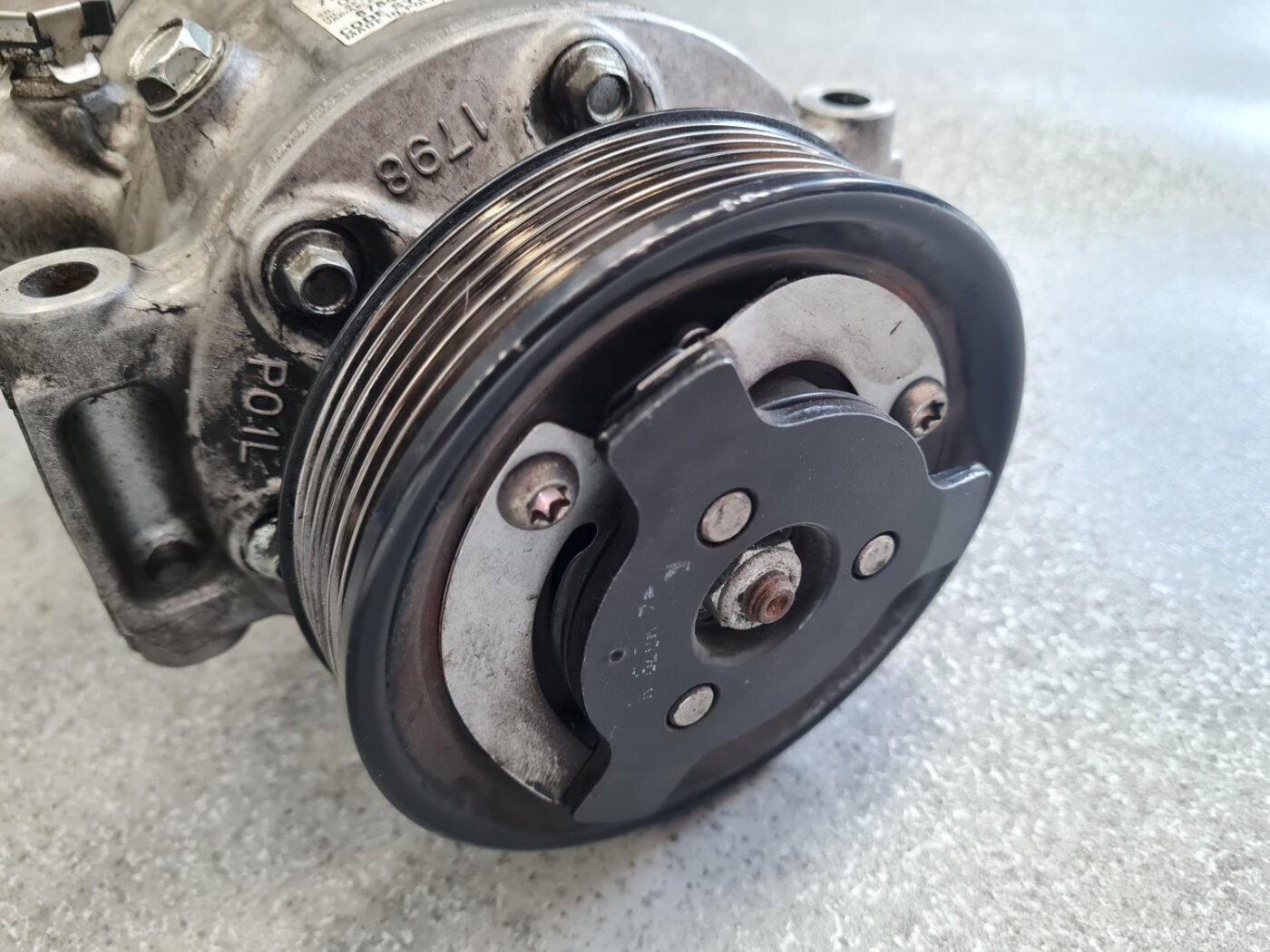 Gaisa kondicioniera kompresors priekš VW T6 CARAVELLE 2016-