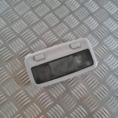 Aizmugurējo sēdvietu apgaismojums priekš TOYOTA AVENSIS 2007 UNIVERSAL