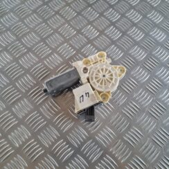 Elektrisko stiklu motors priekš TOYOTA AVENSIS 2007 UNIVERSAL