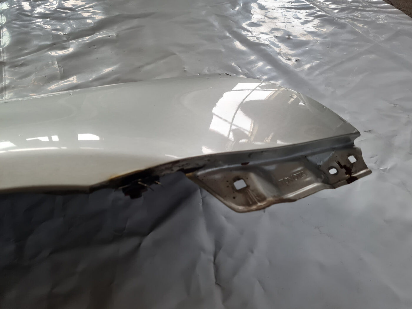 Priekšējais labais spārns priekš TOYOTA AVENSIS 2007 UNIVERSAL 10 Priekšējais labais spārns priekš TOYOTA AVENSIS 2007 UNIVERSAL