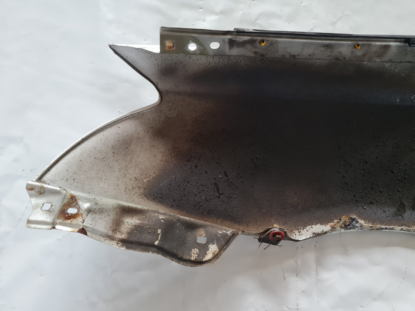 Priekšējais labais spārns priekš TOYOTA AVENSIS 2007 UNIVERSAL 5 Priekšējais labais spārns priekš TOYOTA AVENSIS 2007 UNIVERSAL