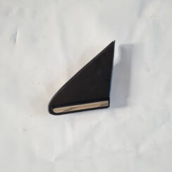 Priekšēja spārna uzlika/moldings priekš TOYOTA AVENSIS 2007 UNIVERSAL