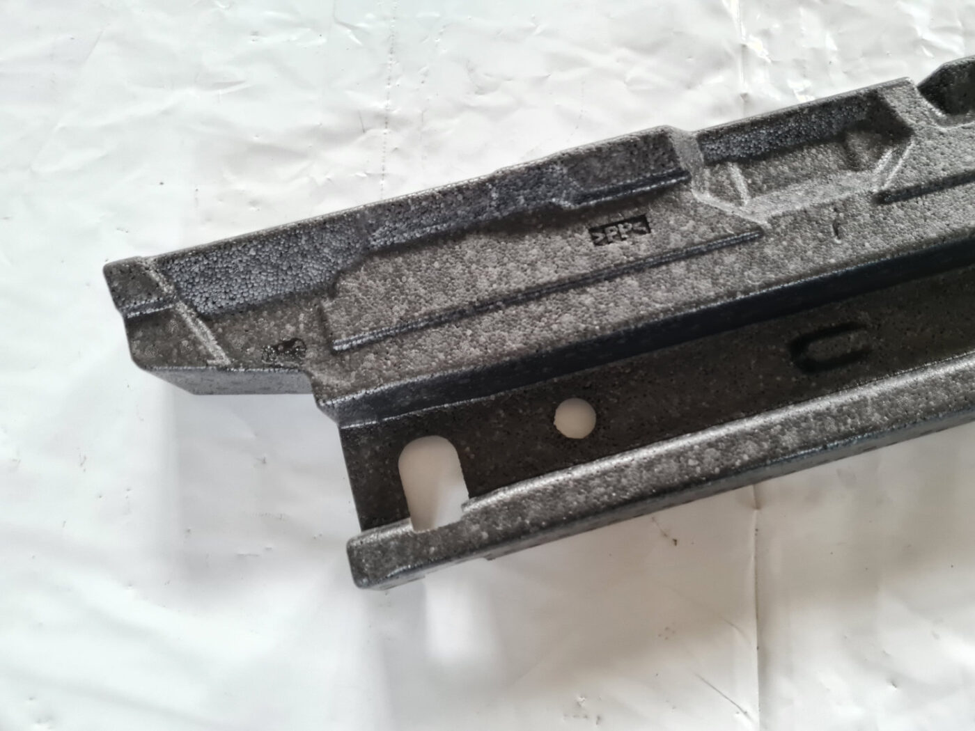 Bagāžnieka nodalījuma putuplasts priekš TOYOTA AVENSIS 2007 UNIVERSAL 2 Bagāžnieka nodalījuma putuplasts priekš TOYOTA AVENSIS 2007 UNIVERSAL