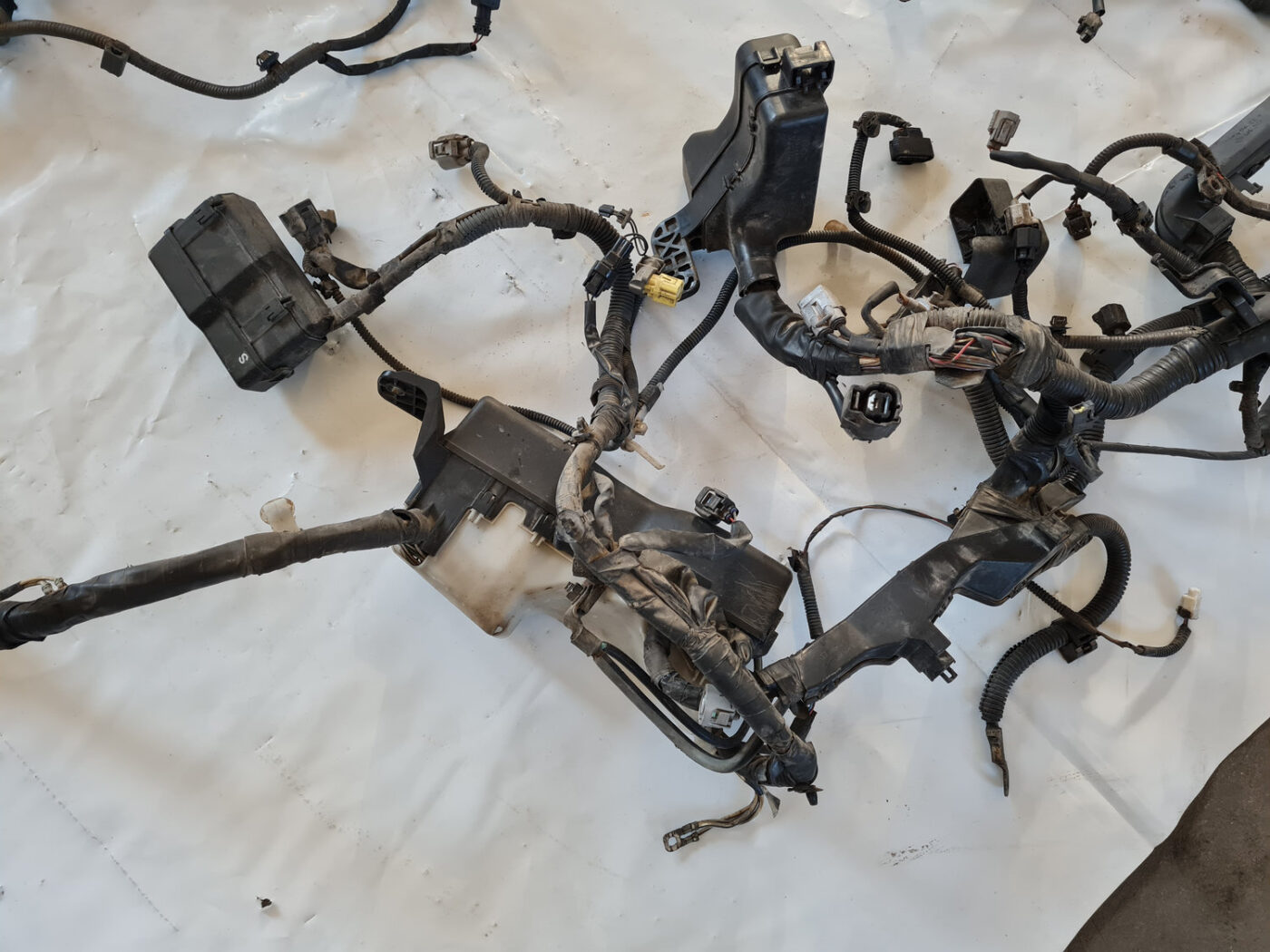 Dzinēja vadi priekš TOYOTA AVENSIS 2007 UNIVERSAL 8 Dzinēja vadi priekš TOYOTA AVENSIS 2007 UNIVERSAL