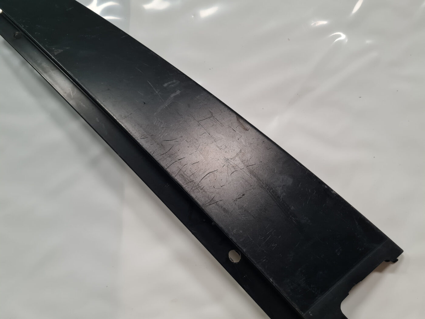 Durvju stikla moldings priekš BMW 520D F11 2011 TOURING 6 Durvju stikla moldings priekš BMW 520D F11 2011 TOURING