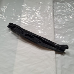 Ieliktņis starp spārnu un durvīm priekš PEUGEOT 508 2012