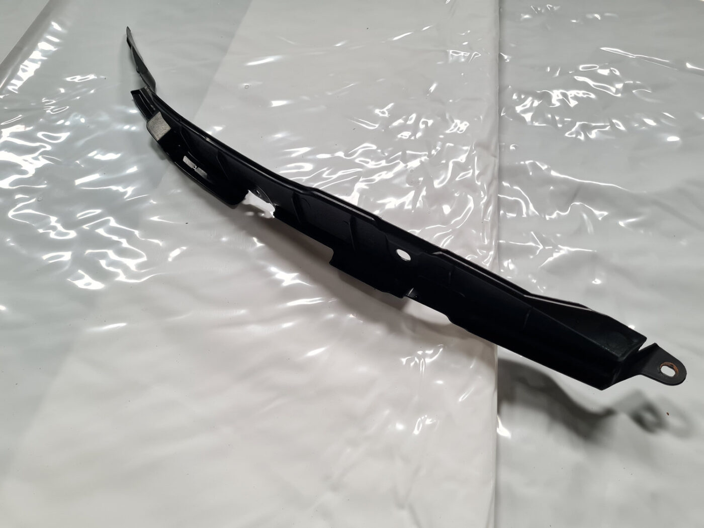 Ieliktņis starp spārnu un durvīm priekš CITROEN C-CROSSER 2009 5 Ieliktņis starp spārnu un durvīm priekš CITROEN C-CROSSER 2009