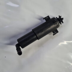 Lukturu mazgātāja sprausla priekš NEW AND USED CAR SPARE PARTS