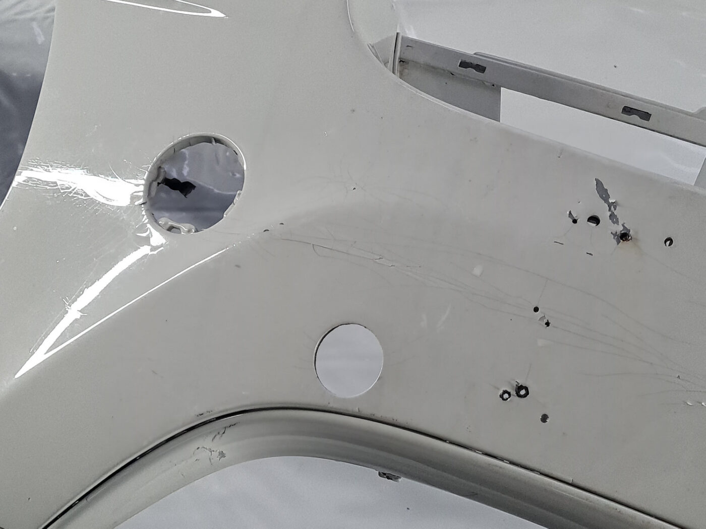 Priekšējais buferis priekš BMW X6 E71 2008-2014 21 Priekšējais buferis priekš BMW X6 E71 2008-2014