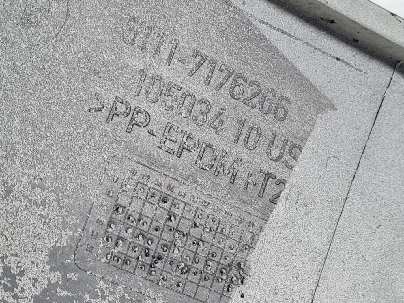 Priekšējais buferis priekš BMW X6 E71 2008-2014 4 Priekšējais buferis priekš BMW X6 E71 2008-2014