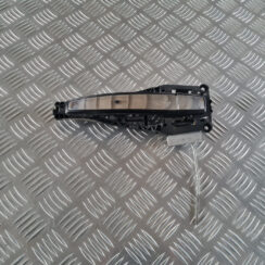 Aizmugurējāis labais durvju rokturis priekš OPEL INSIGNIA 2010