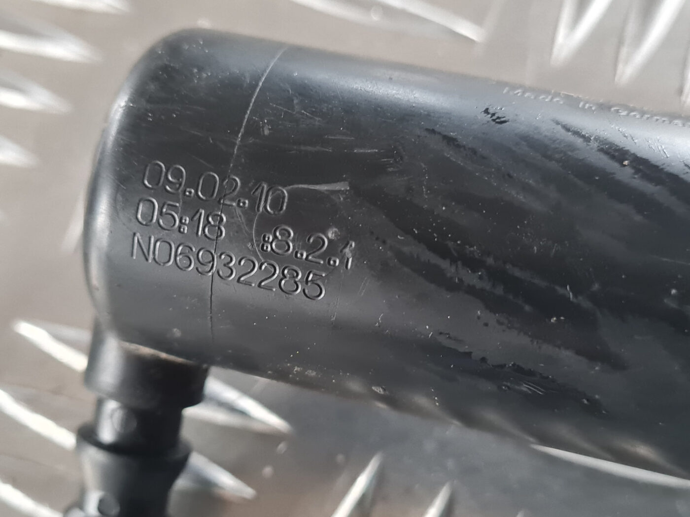 Lukturu mazgātāja sprausla priekš OPEL INSIGNIA 2010