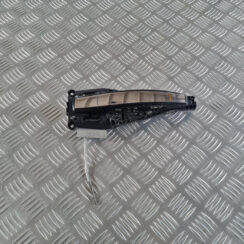 Aizmugurējais kreisais durvju rokturis priekš OPEL INSIGNIA 2010