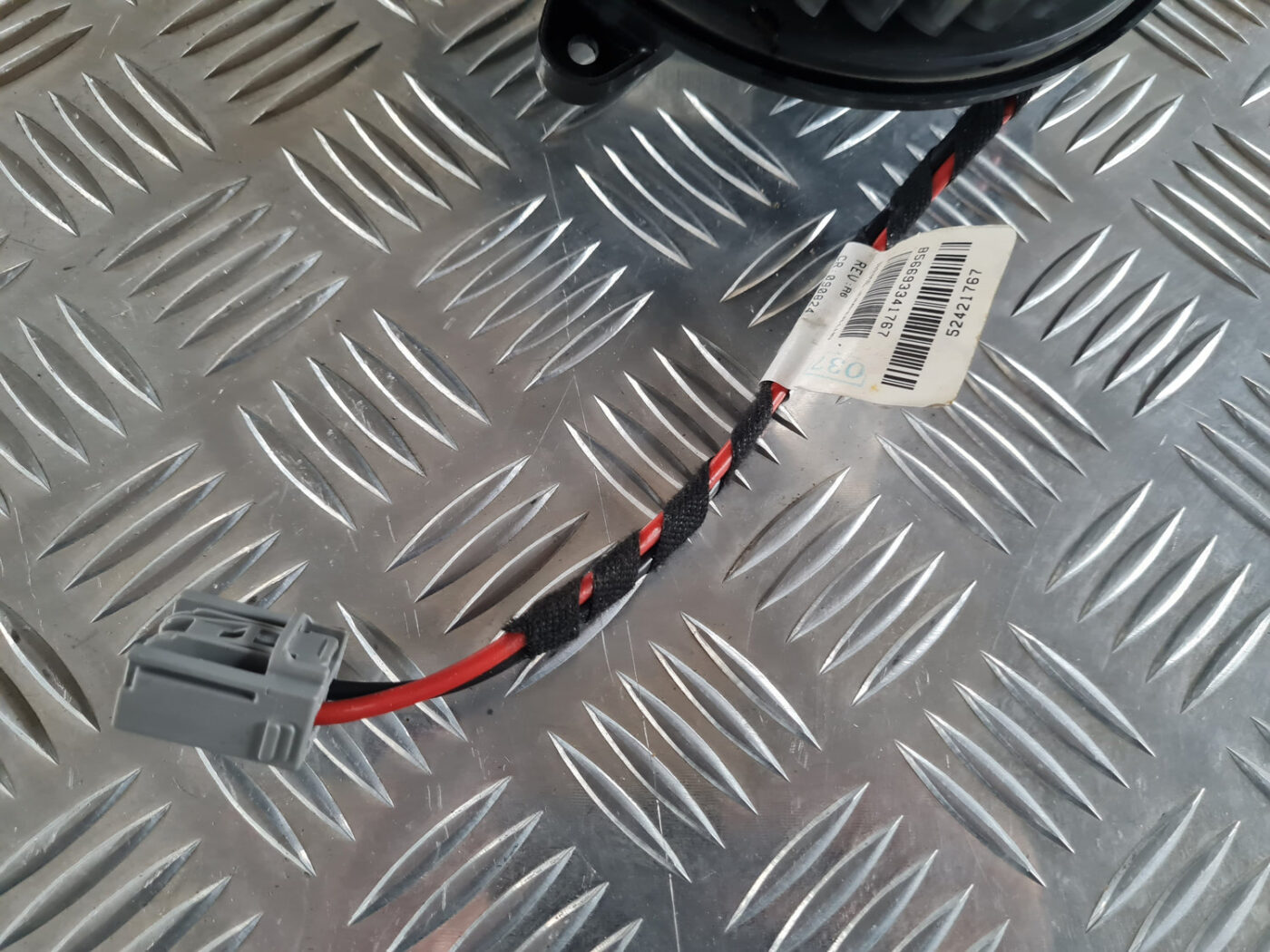 Salona ventilators priekš OPEL INSIGNIA 2010 6 Salona ventilators priekš OPEL INSIGNIA 2010