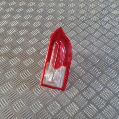 Aizmugurējais labais lukturis priekš OPEL INSIGNIA 2010