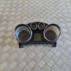 Spidometrs priekš OPEL INSIGNIA 2010