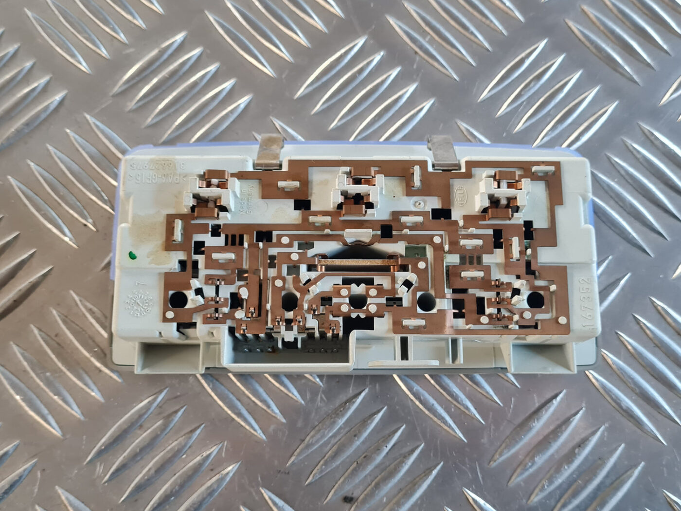 Aizmugurējo sēdvietu apgaismojums priekš OPEL INSIGNIA 2010