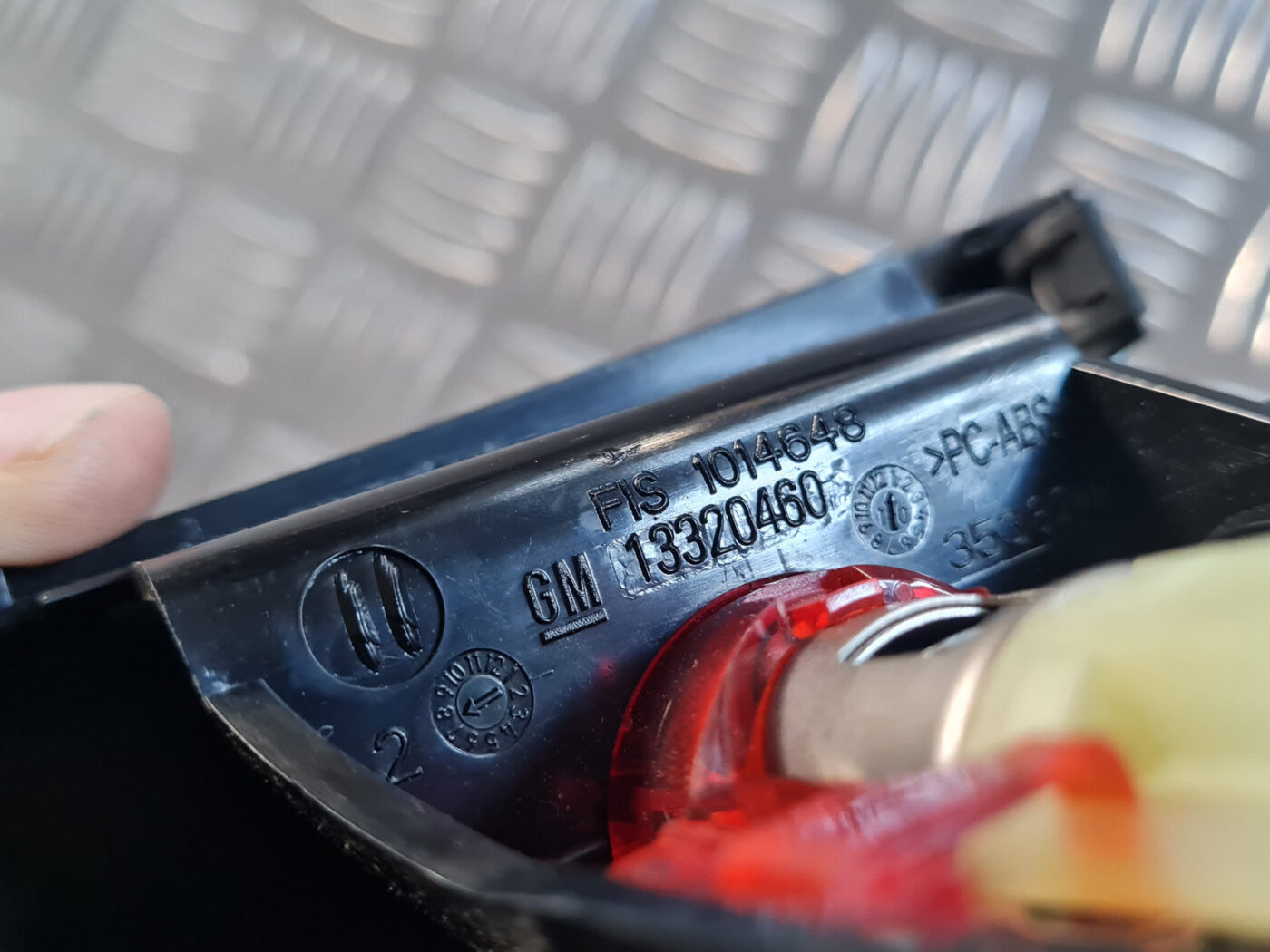 Pelnu trauks priekš OPEL INSIGNIA 2010