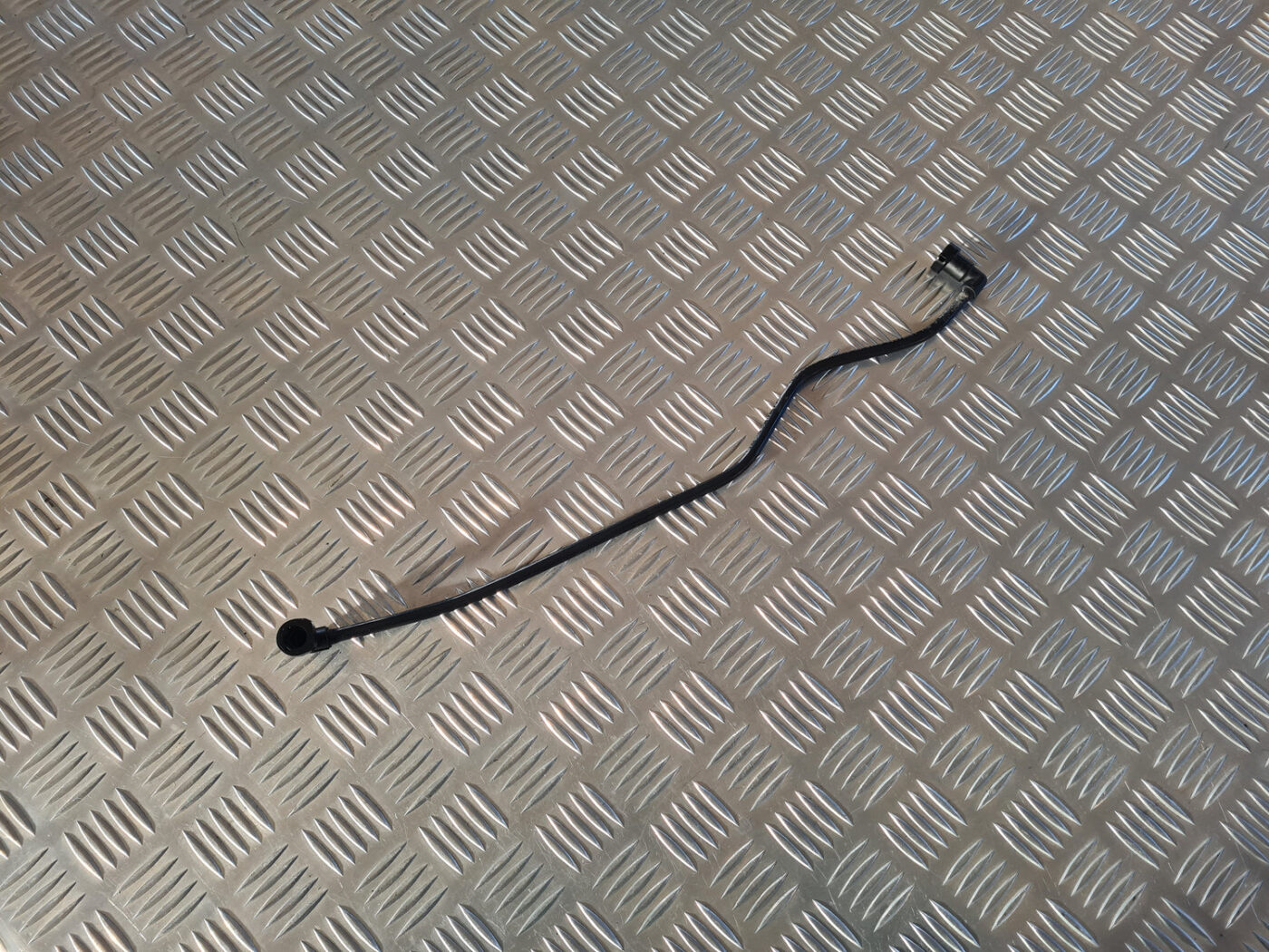 Degvielas caurule priekš OPEL INSIGNIA 2010