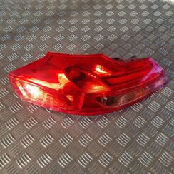 Bagāžnieka vāka kreisais lukturis priekš OPEL INSIGNIA 2010