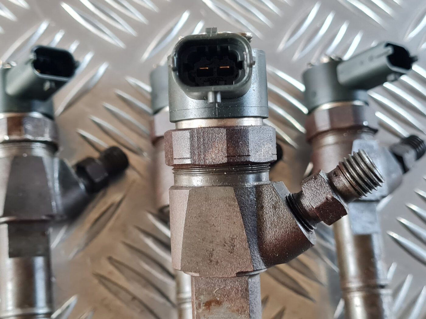 Degvielas smidzinātājs priekš OPEL INSIGNIA 2010