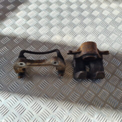 Priekšējais kreisais suports priekš OPEL INSIGNIA 2010