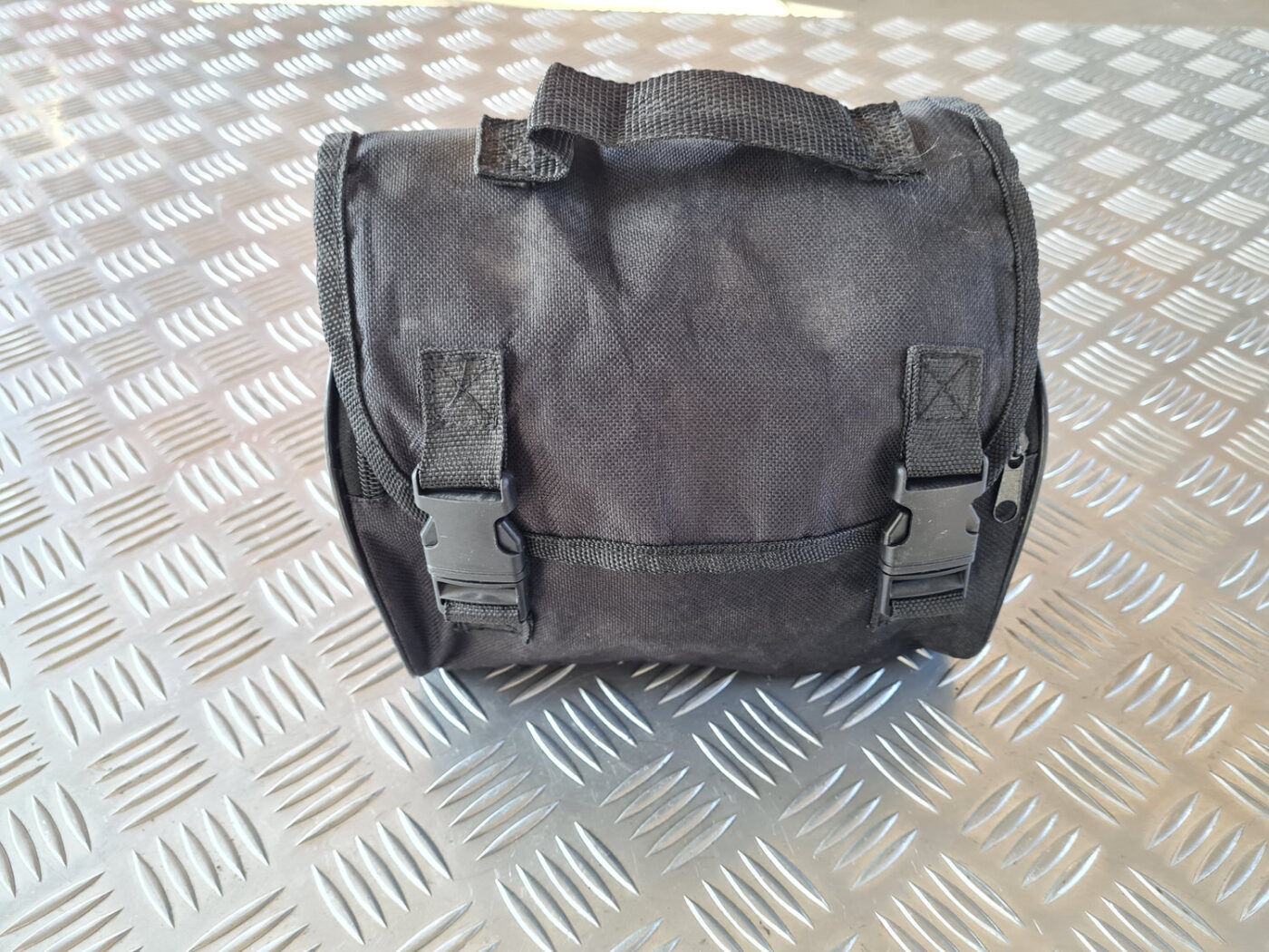 Riepu gaisa kompresors priekš OPEL INSIGNIA 2010