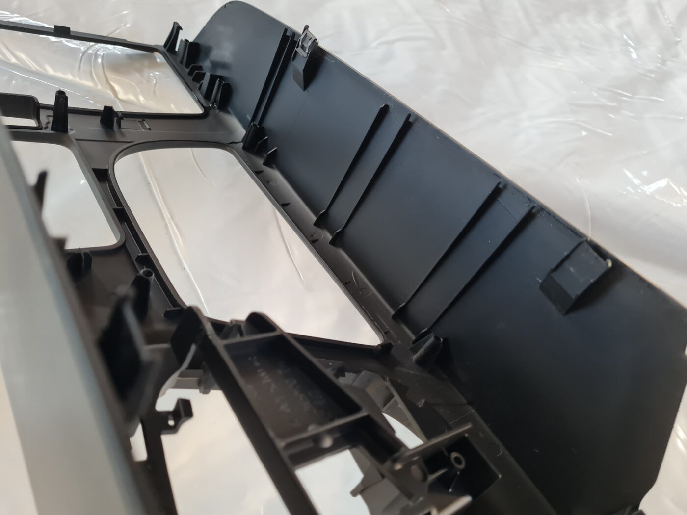 Centrālās konsoles apdares lielākā daļa priekš OPEL INSIGNIA 2010 5 Centrālās konsoles apdares lielākā daļa priekš OPEL INSIGNIA 2010