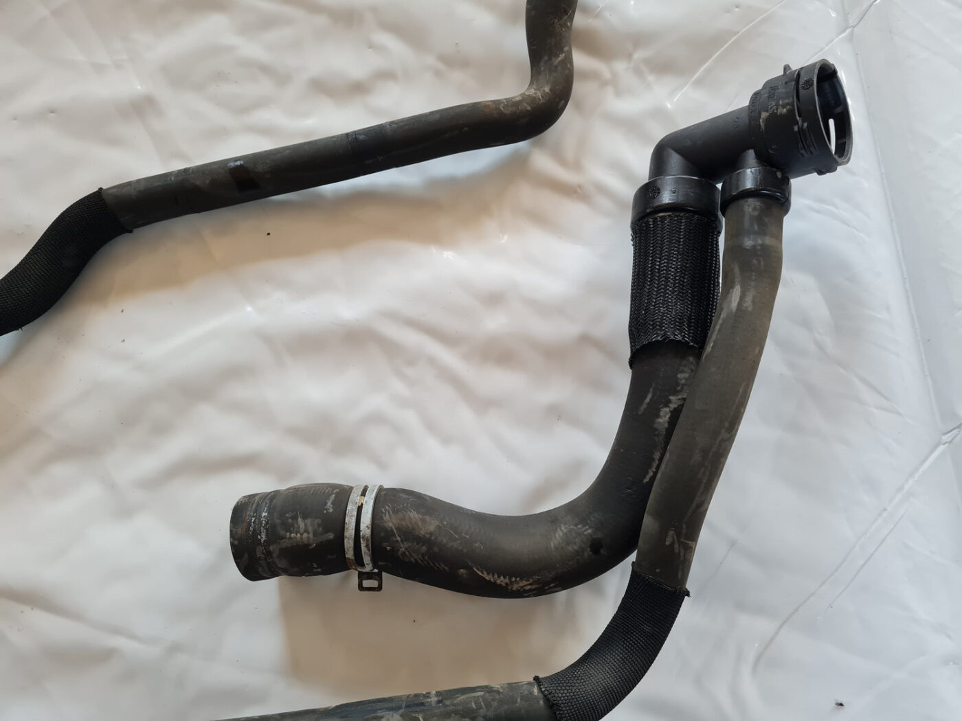 Dzesēšanas caurules priekš OPEL INSIGNIA 2010