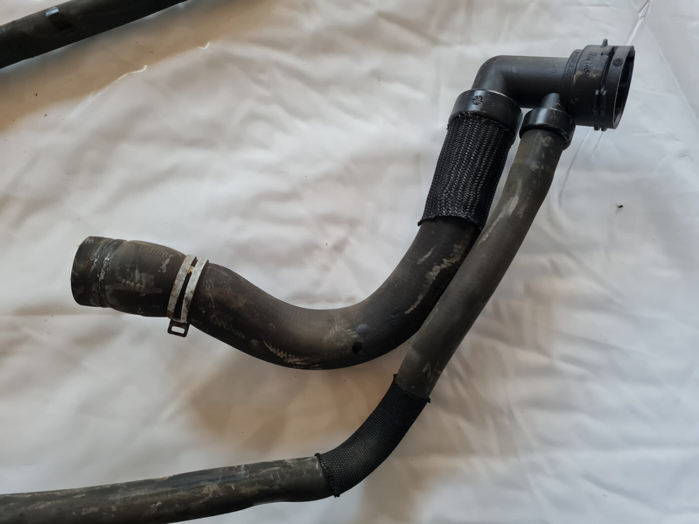 Dzesēšanas caurules priekš OPEL INSIGNIA 2010