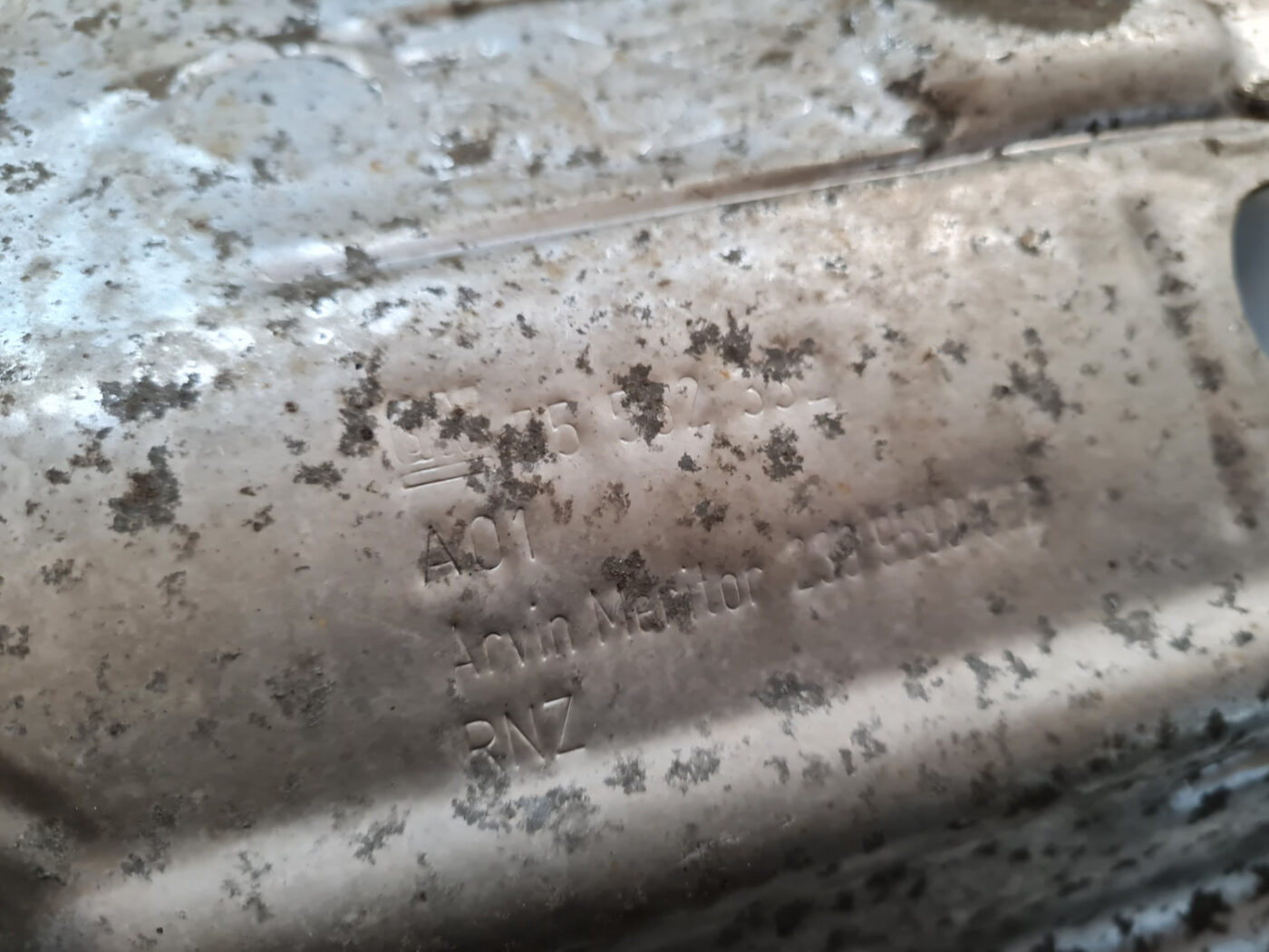 Izpūtēja sistēmas karstuma aizsargs priekš OPEL INSIGNIA 2010 2 Izpūtēja sistēmas karstuma aizsargs priekš OPEL INSIGNIA 2010