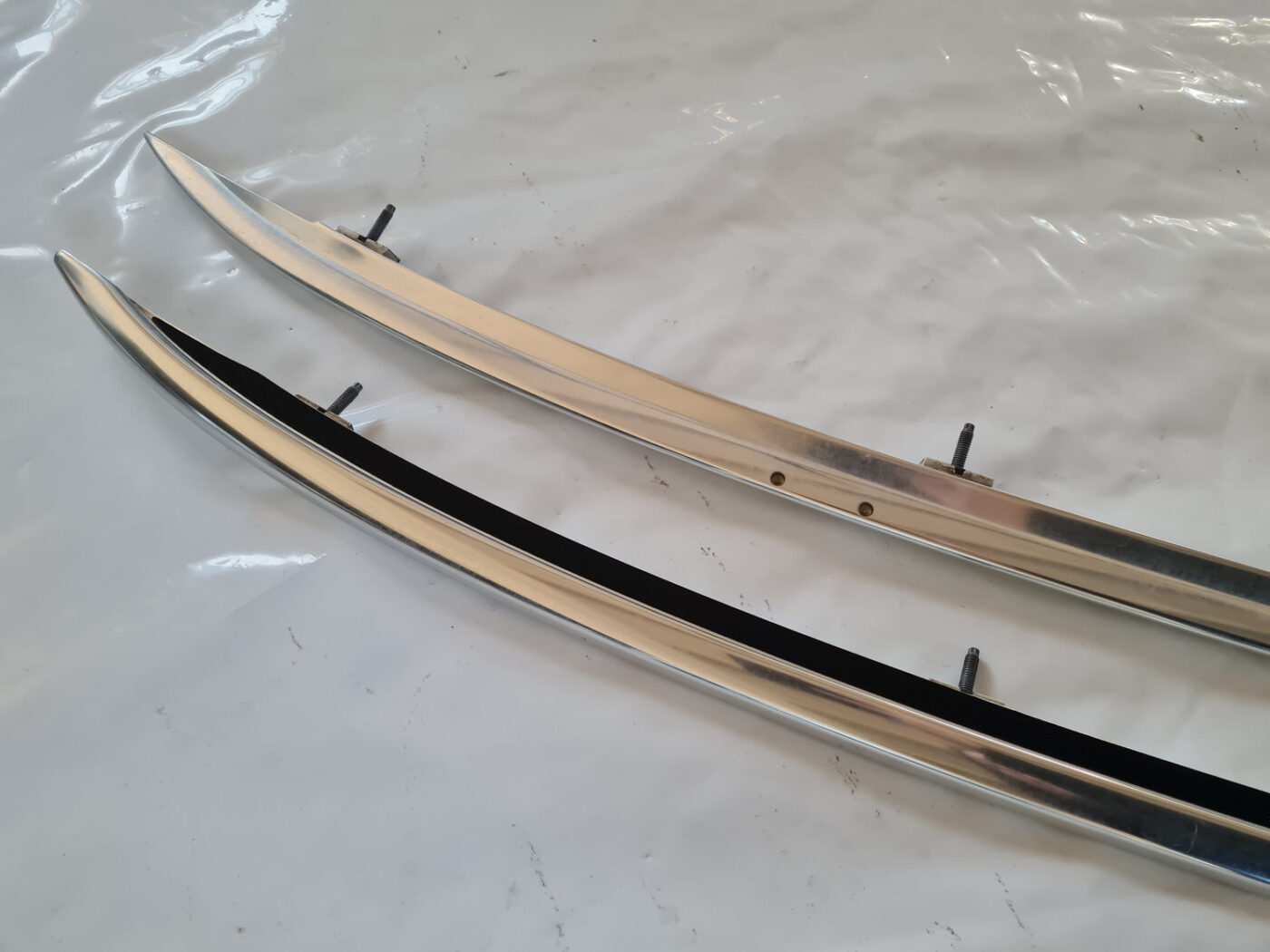 Jumta reliņi priekš OPEL INSIGNIA 2010 5 Jumta reliņi priekš OPEL INSIGNIA 2010