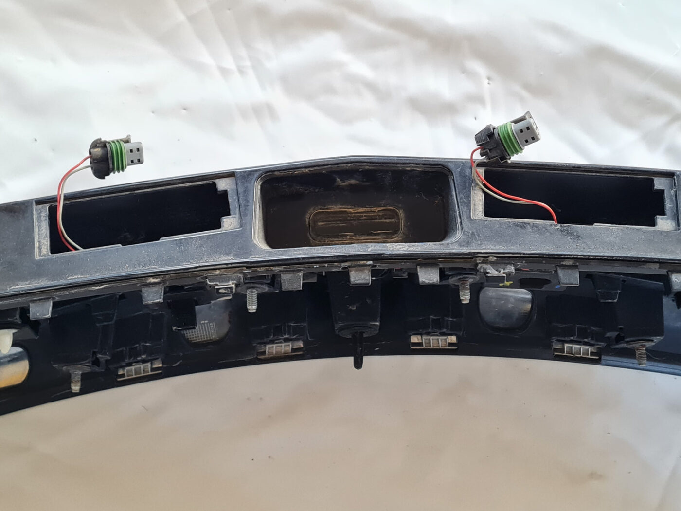 Numura zīmes gaismas uzlika komplektā priekš OPEL INSIGNIA 2010