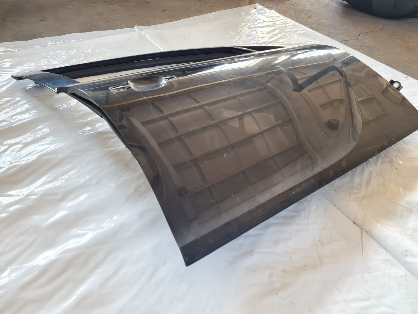 Priekšējās labās durvis priekš OPEL INSIGNIA 2010 2 Priekšējās labās durvis priekš OPEL INSIGNIA 2010