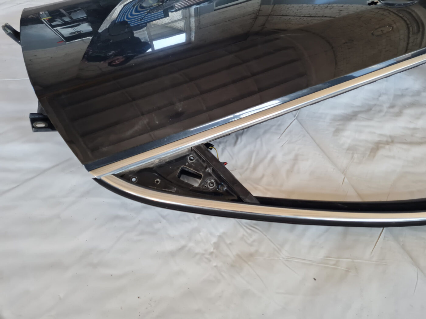 Priekšējās labās durvis priekš OPEL INSIGNIA 2010 10 Priekšējās labās durvis priekš OPEL INSIGNIA 2010