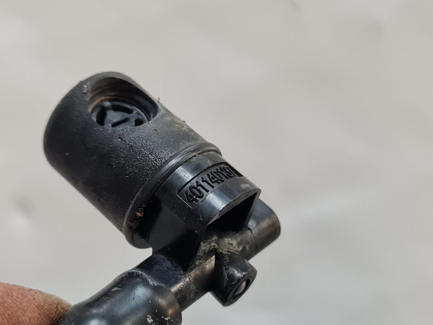 Vējstikla mazgāšanas šķidruma sprausla priekš OPEL INSIGNIA 2010 5 Vējstikla mazgāšanas šķidruma sprausla priekš OPEL INSIGNIA 2010