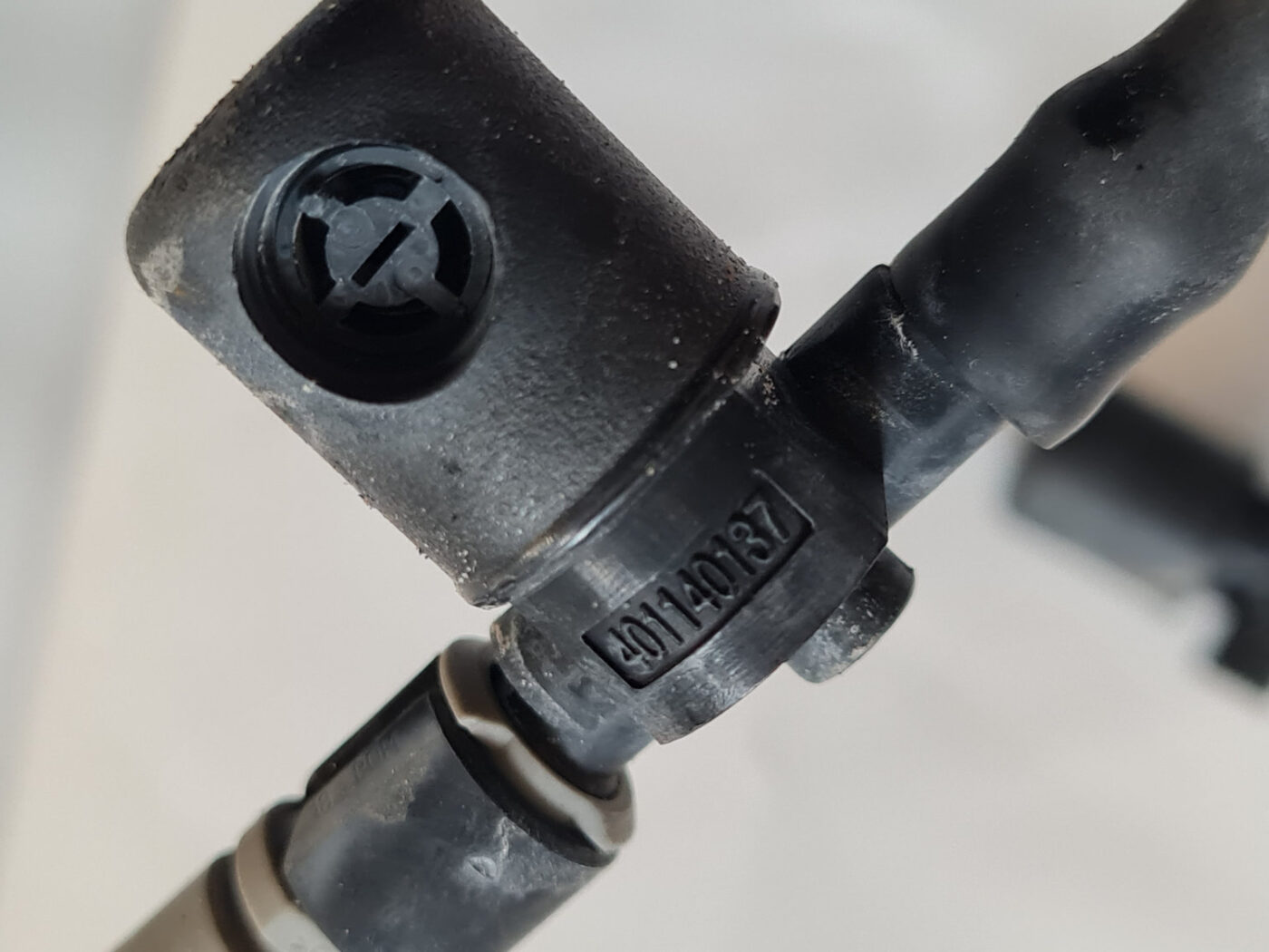 Vējstikla mazgāšanas šķidruma sprausla priekš OPEL INSIGNIA 2010 3 Vējstikla mazgāšanas šķidruma sprausla priekš OPEL INSIGNIA 2010