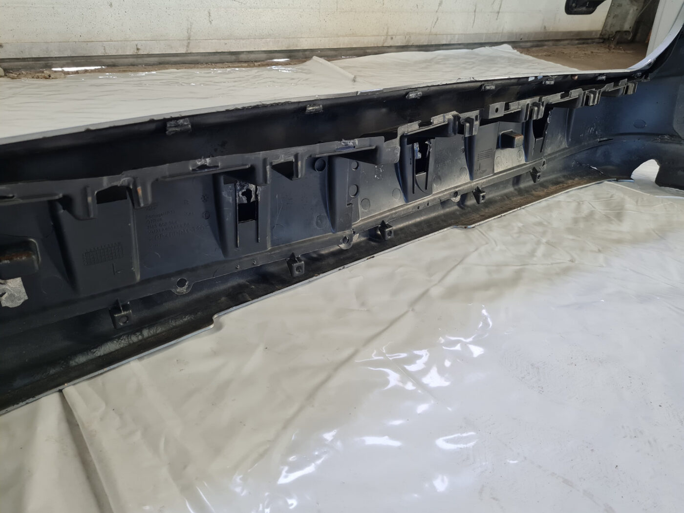 Aizmugures buferis priekš VW SHARAN 2001-2008 18 Aizmugures buferis priekš VW SHARAN 2001-2008