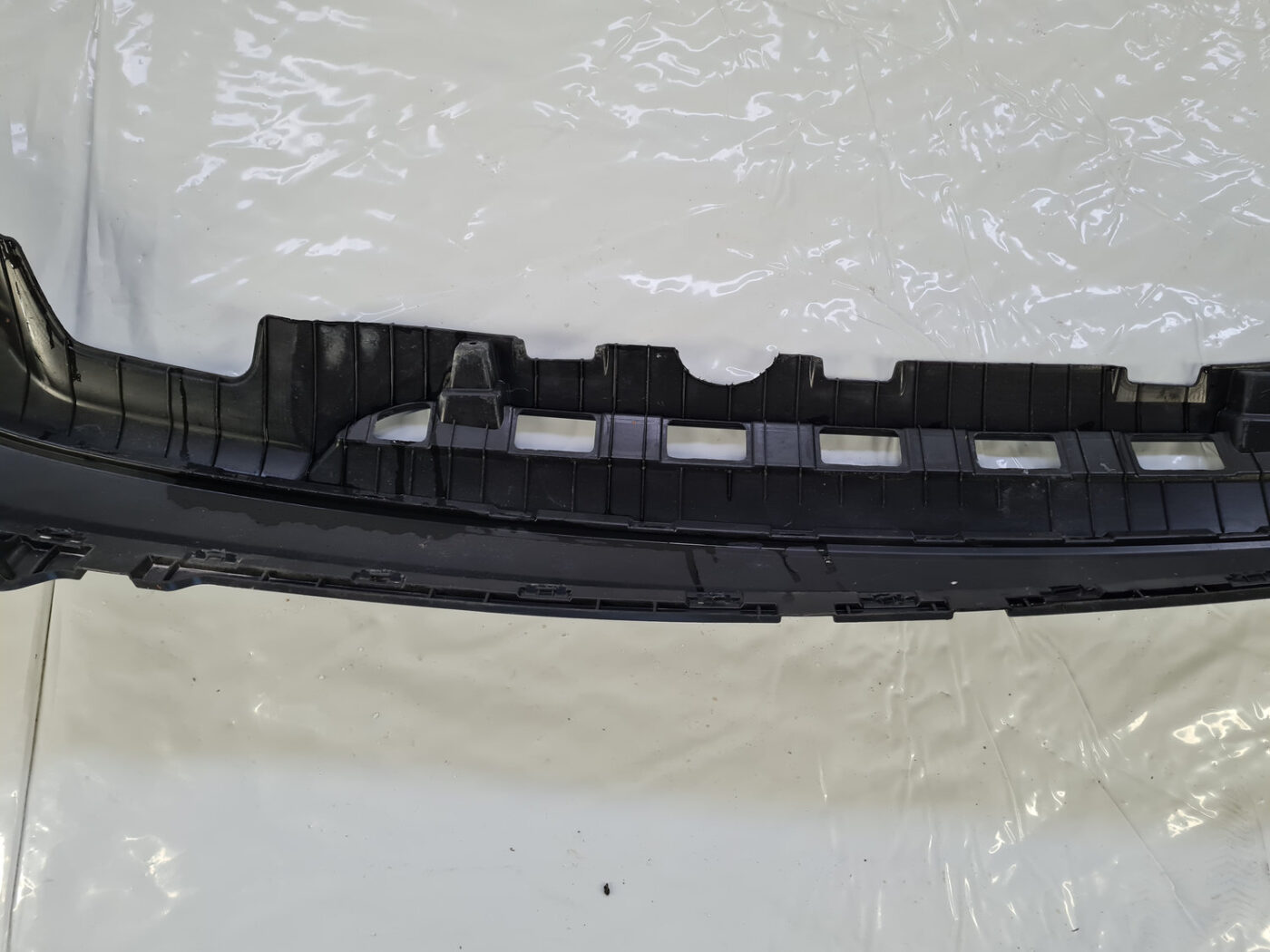 Aizmugurēja bufera spoileris (lūpa) priekš HYUNDAI TUCSON 2015-2021