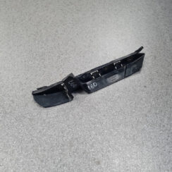 Priekšēja bufera kronšteins priekš BMW 525 E60 2004 BLACK