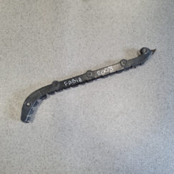 Aizmugurējā spārna un bufera stiprinājums priekš ŠKODA FABIA 2008