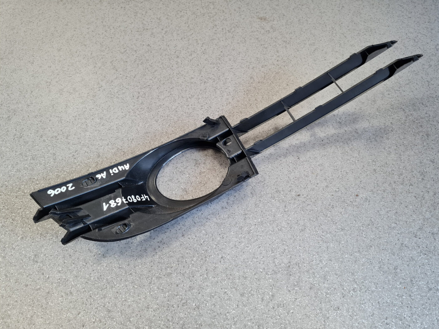 Miglas luktura reste, pa kreisi priekš AUDI A6 AVANT 2006 6 Miglas luktura reste, pa kreisi priekš AUDI A6 AVANT 2006