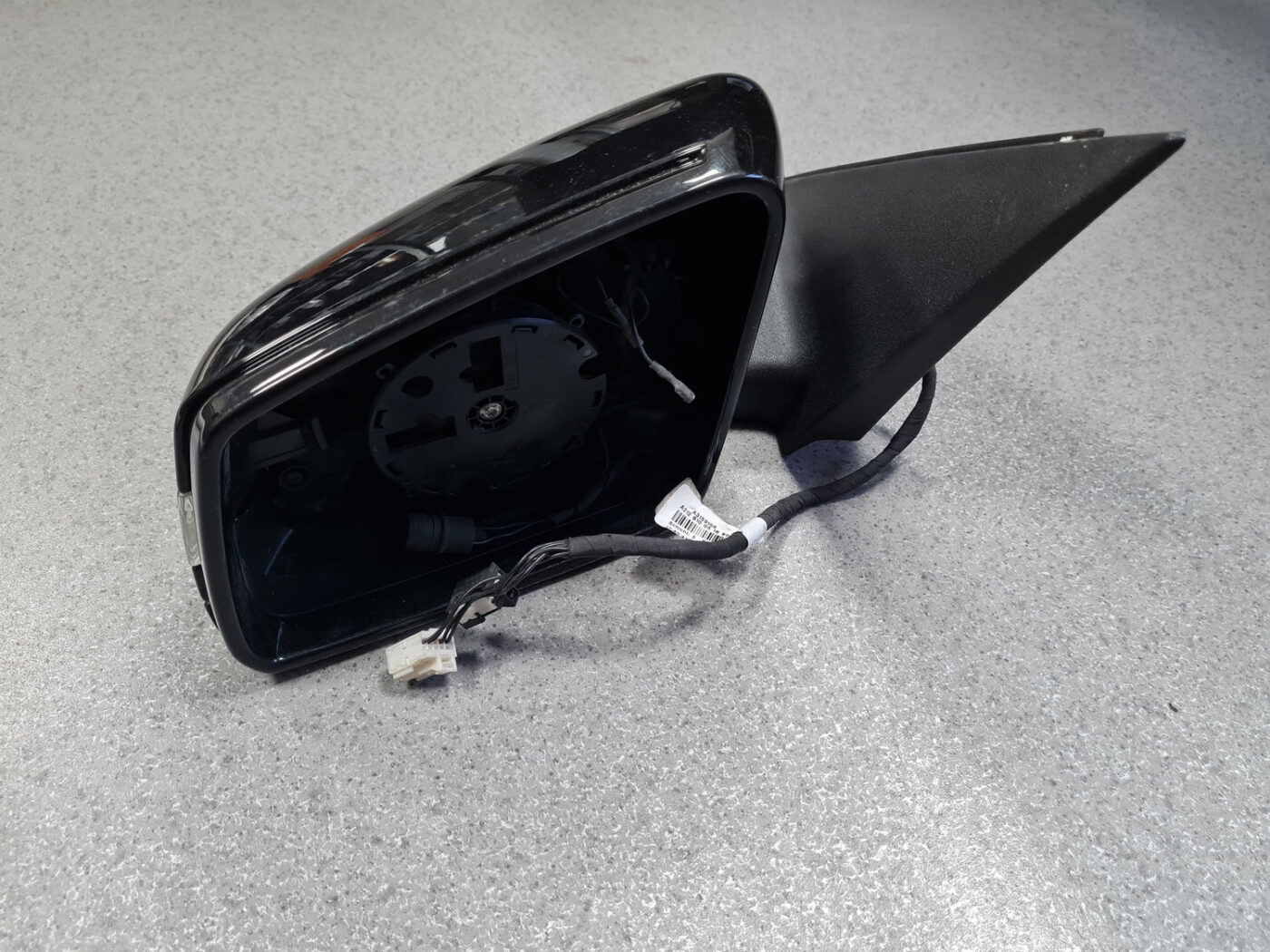 Ārējais spogulis, pa kreisi priekš MERCEDES BENZ E250 W212 2014 3 Ārējais spogulis, pa kreisi priekš MERCEDES BENZ E250 W212 2014